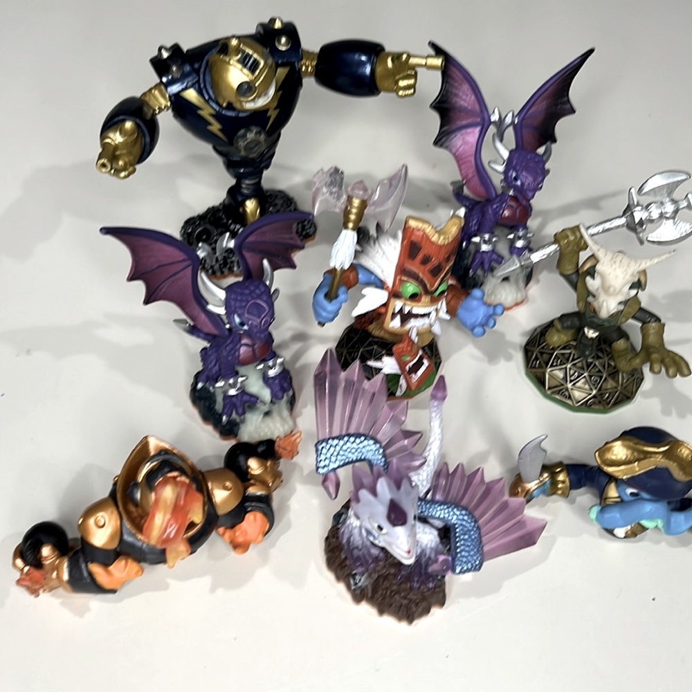 Skylanders Figures Lot